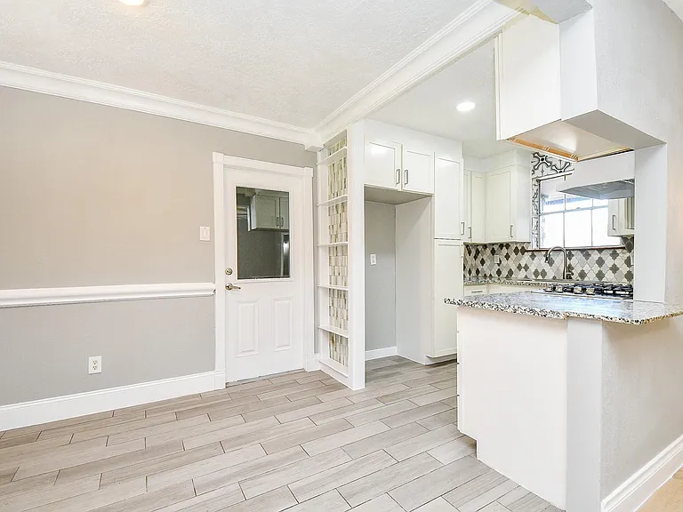 7619 W Gulf Bank Rd — Photo 6