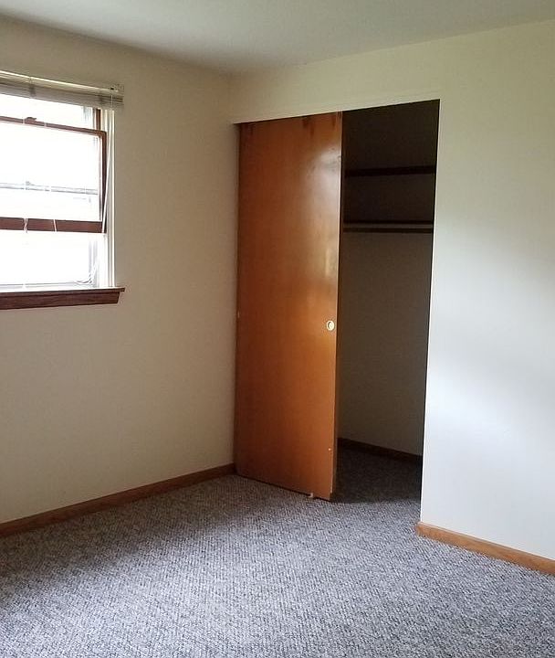 Harding Drive Townshouses Apartment Rentals Erie, PA Zillow