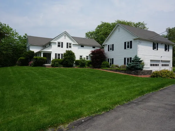 195A Hillcrest Rd, Ithaca, NY 14850