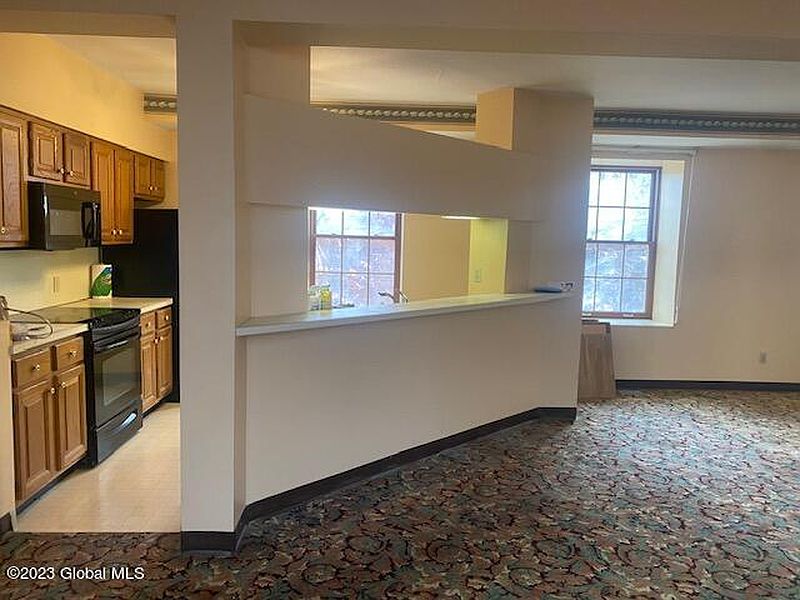 3rd image of 270 Hudson Avenue #2E