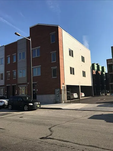 627 N 6th St #A Photo 1