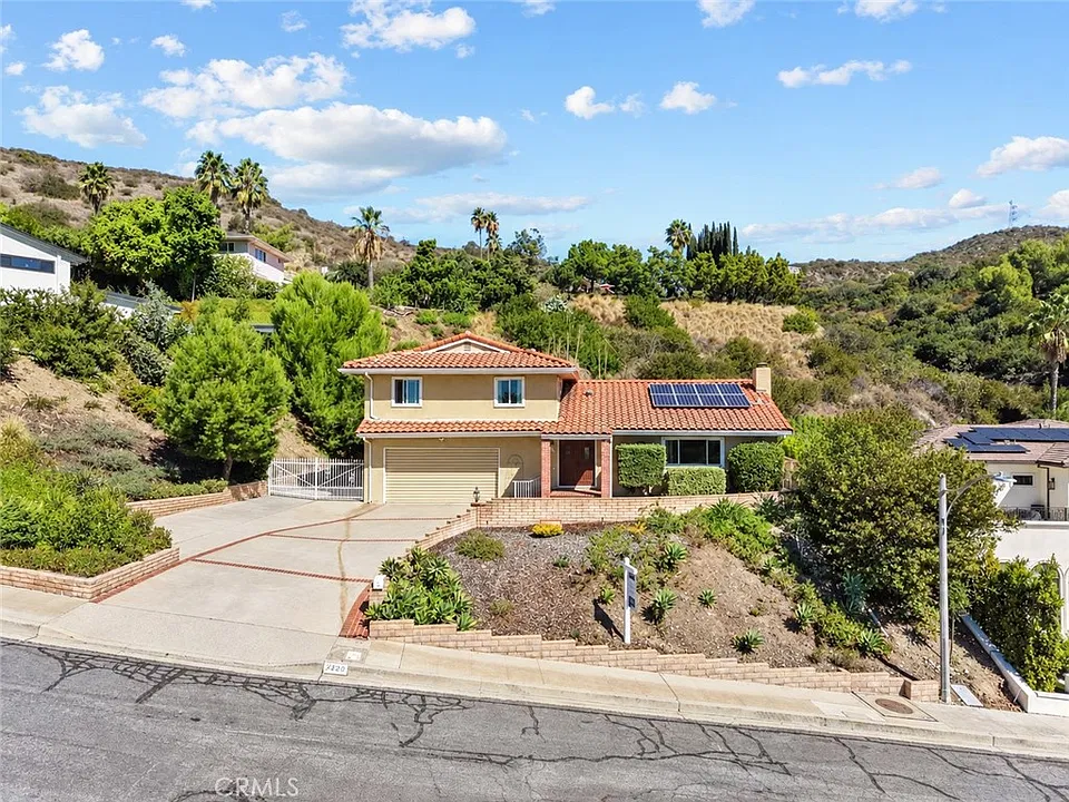 2420 Delisle Ct