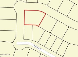 Kaylee Ct, Watertown, SD 57201