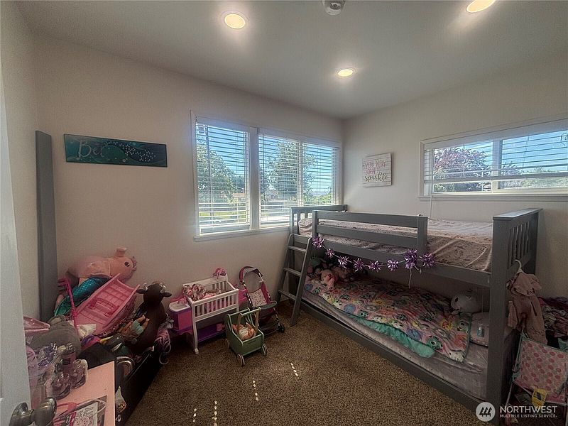 5th image of 610 S 71st Avenue