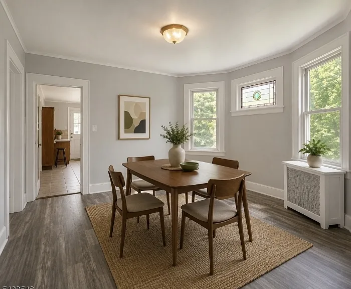 8 Chapman St — Photo 2