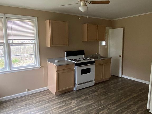 3rd image of 34 Bailie Ln #24