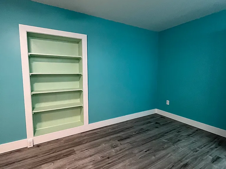 253 E 3rd St #7 — Photo 14