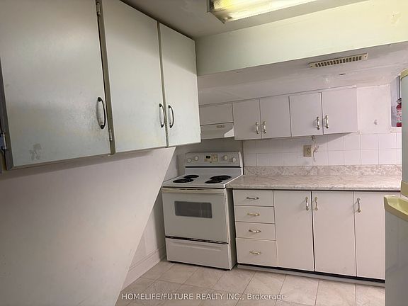 4th image of 14 Shenley Rd #Basement