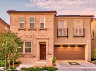 305 Pinnacle Dr, Lake Forest, CA 92630