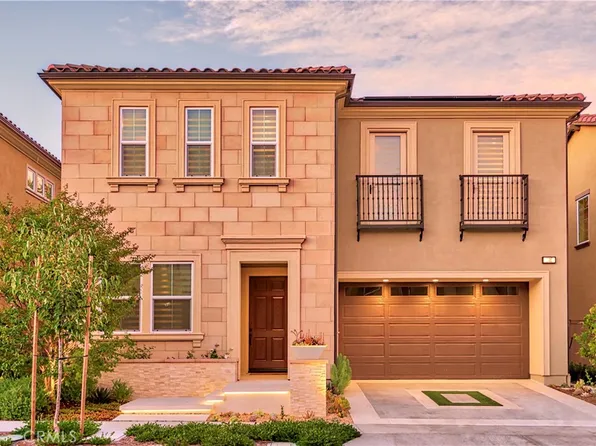 305 Pinnacle Dr, Lake Forest, CA 92630