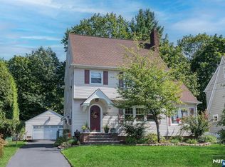 211 Doremus Ave, Ridgewood, NJ 07450