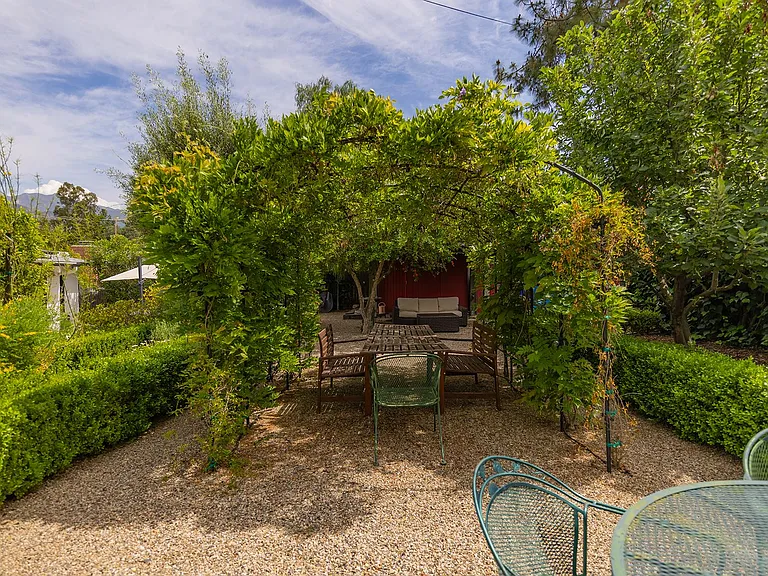 413 W Matilija St — Photo 25