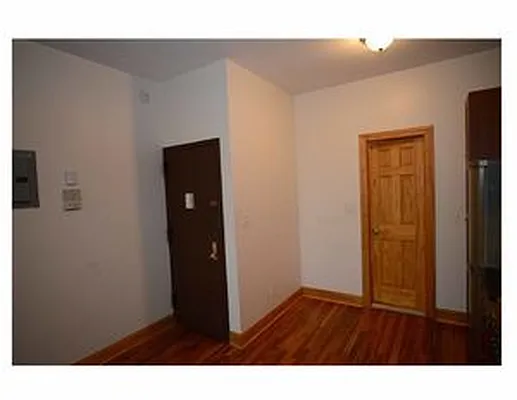 Rented by City Barn Realty Inc | media 4