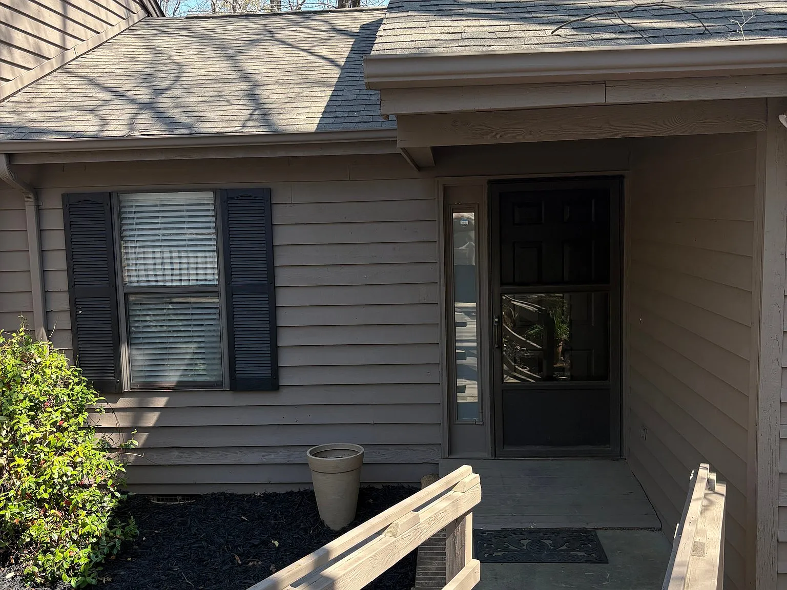 Dogwood Hills Condo — Photo 2