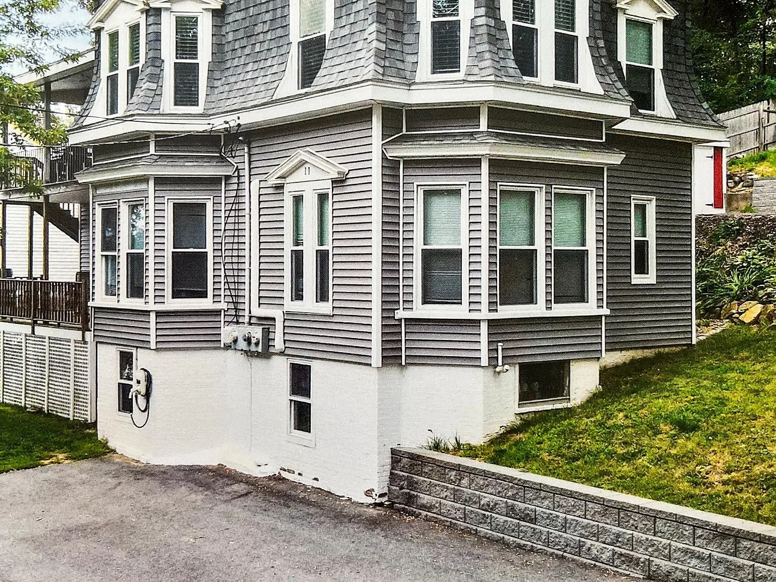 3 bed, 1000 sqft, $2,800 — Photo 1