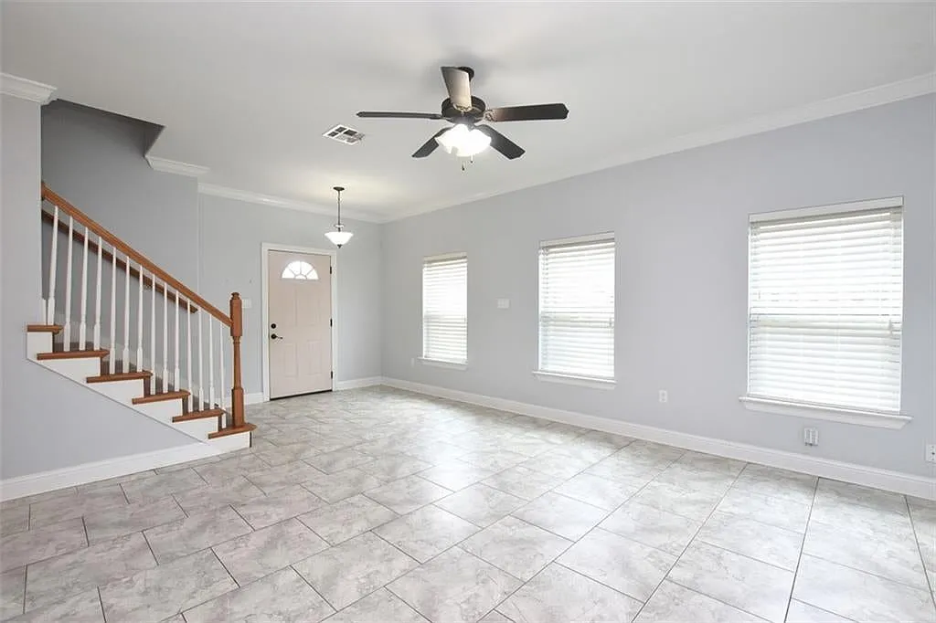 4 bed, 2.5 bath, 1750 sqft, $2,000 — Photo 4