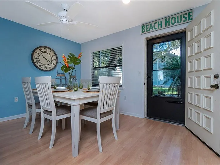 5041 N Beach Rd #3-B — Photo 2
