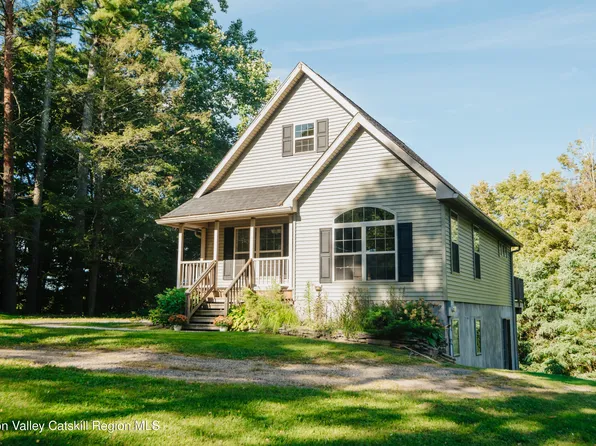 303 Old Stage Road, Saugerties, NY 12477