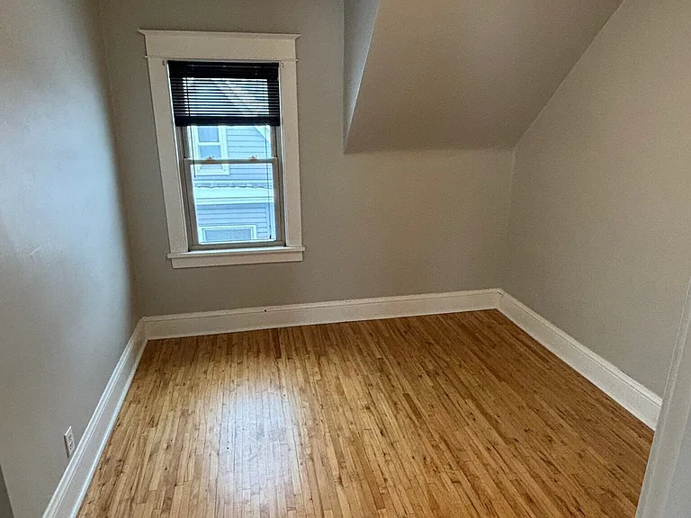 3010 Grand St NE #2 — Photo 4