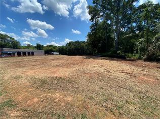 8024 Fairview Rd, Charlotte, NC 28227