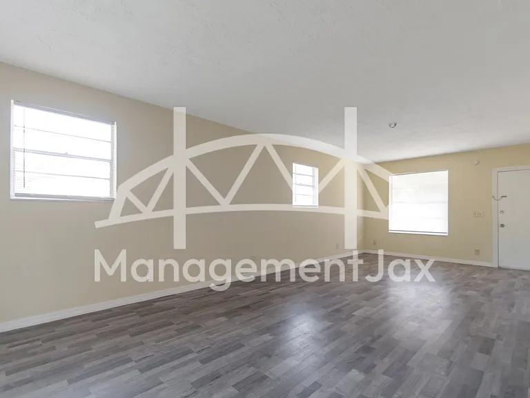 2604 Van Gundy Rd — Photo 3