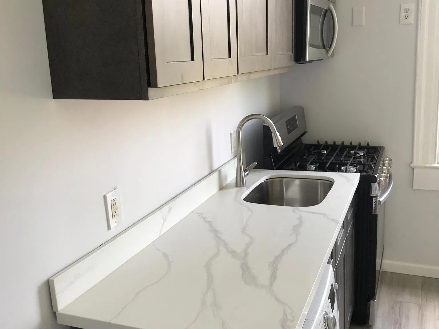 3415 Carondelet St — Photo 3