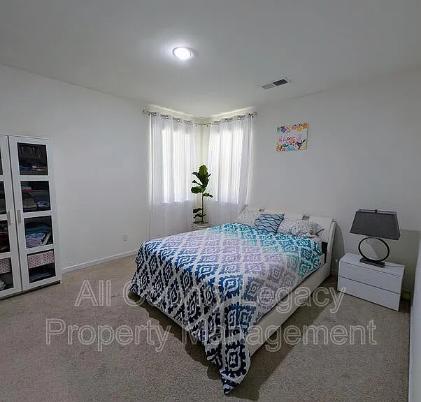 928 Blue Juniper Cir — Photo 10