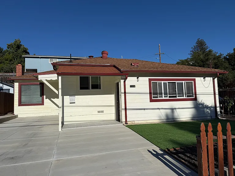 18592 Madison Ave — Photo 19
