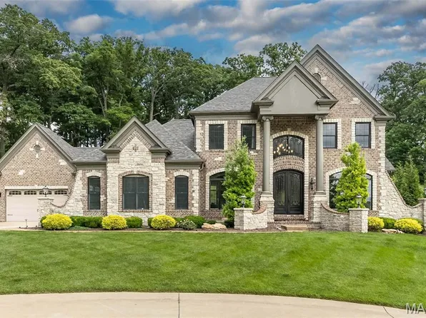 1600 White Sage Ct, Chesterfield, MO 63005