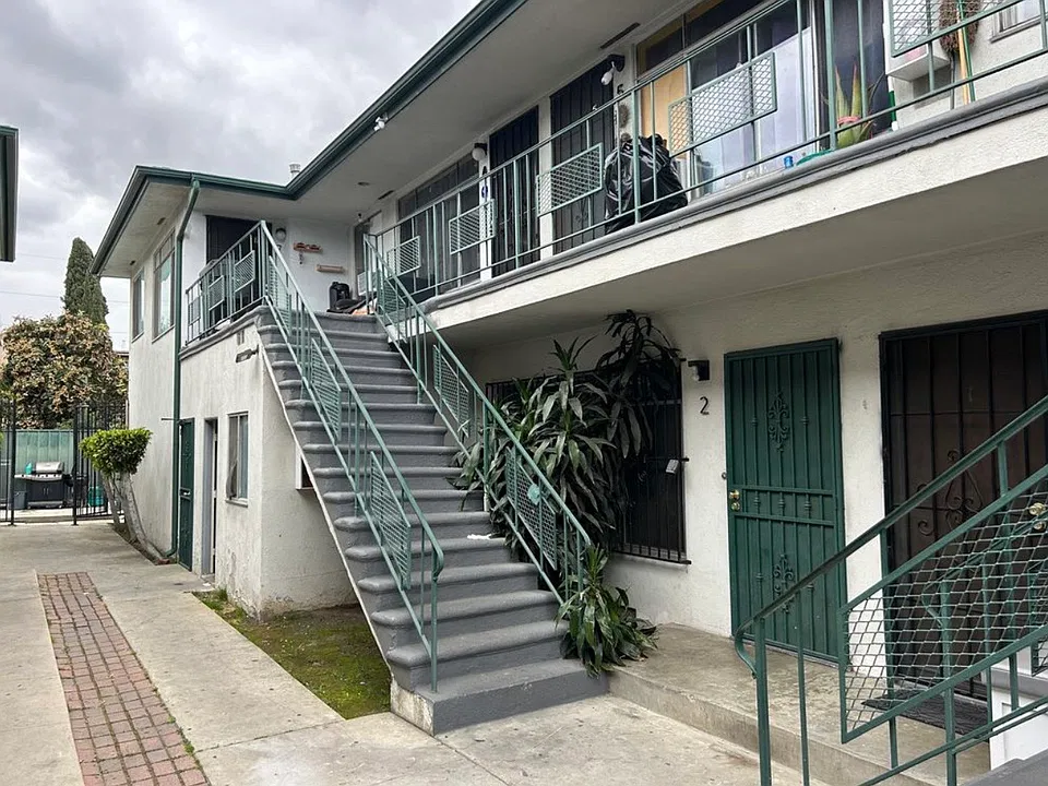 908 N Inglewood Ave #6