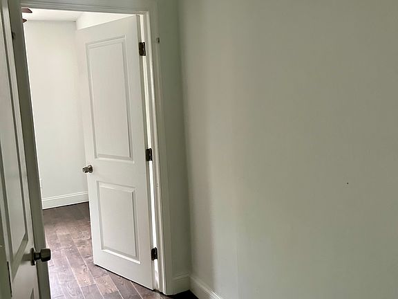 4th image of 1602 S Ringgold St #1