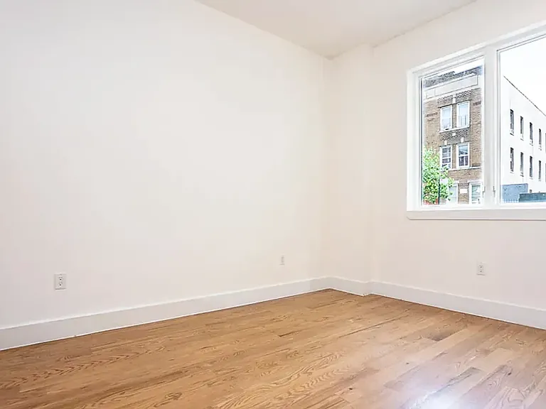 1499 Jefferson Ave #1F — Photo 5