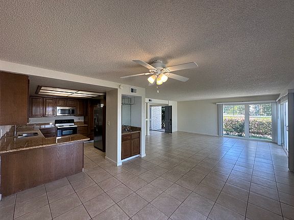 2nd image of 27 Montego Ct #27