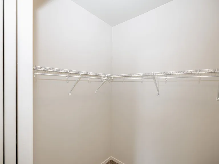 Kascade Place Apartments — Photo 93