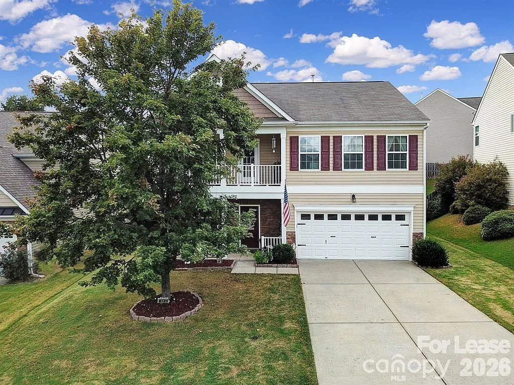 4 bed, 2.5 bath, 2517 sqft, $2,800 — Photo 4