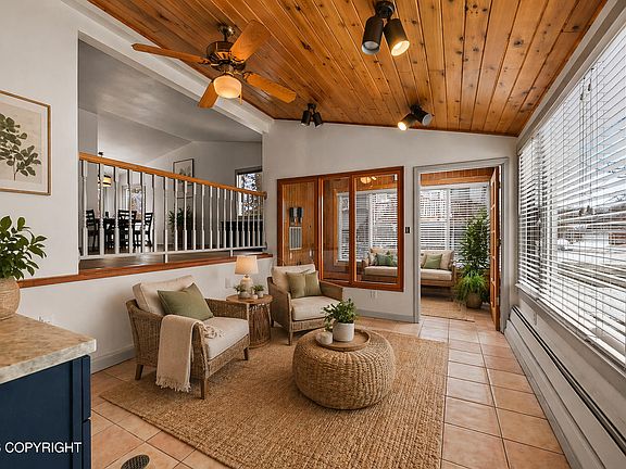 4th image of 6033 Glenkerry Dr