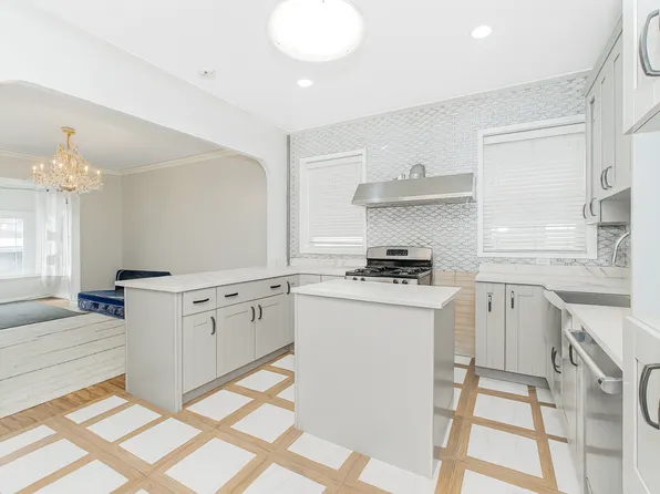 517 79th Street image 6 of 37