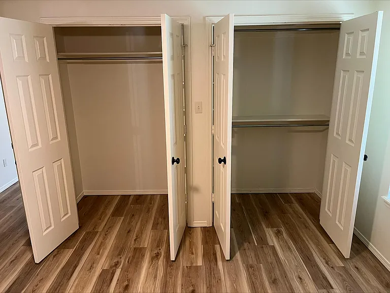 Bedroom 1 - Master closet