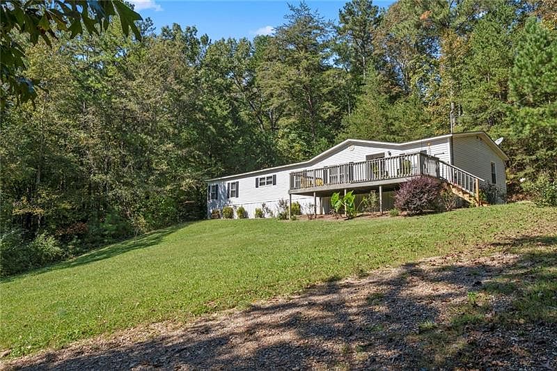 1st image of 690 Lawson Dr