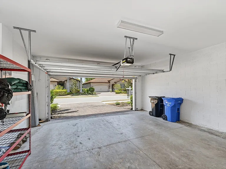 156 Ventosa Pl — Photo 32