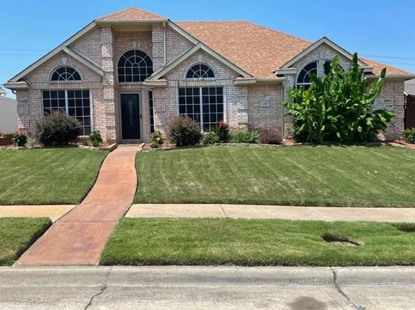 1241 Wild Cherry Dr, Carrollton, TX 75010