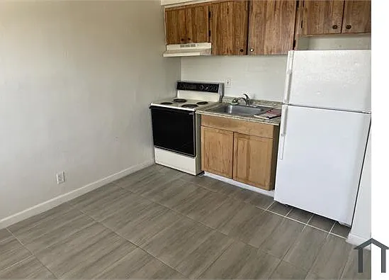 71 NW 30th Ter #7 — Photo 5