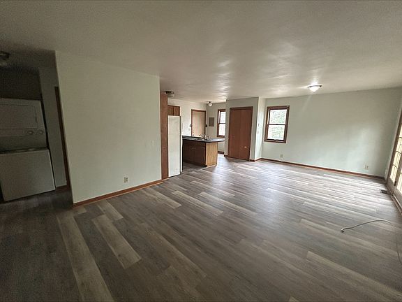 3rd image of 2655 Kragspough Ct