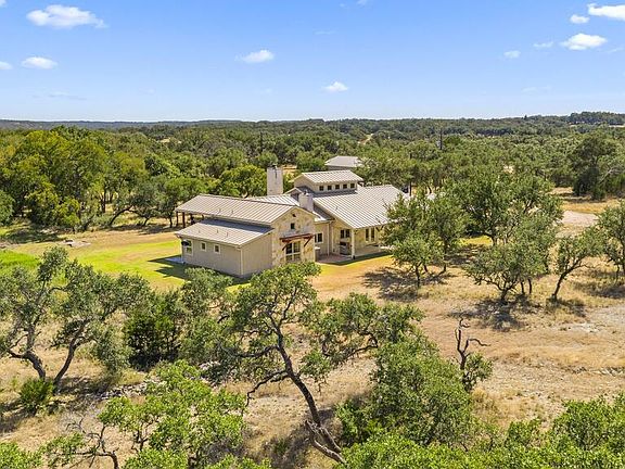 2nd image of 426 Preiss Ranch Rd