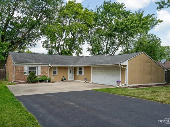 125 S Pinecrest Rd, Bolingbrook, IL 60440