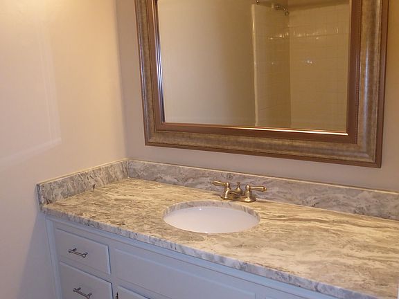 5th image of 2351 Eastover Dr