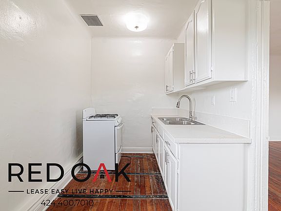 5th image of 109 1/4 S Normandie Ave #305