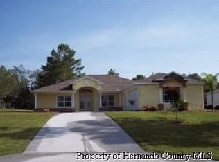 7315 Madrid Rd, Weeki Wachee, FL 34613