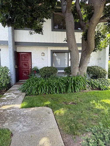 1910 W Palmyra Ave #127 Photo 1
