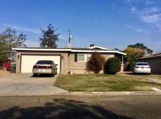 132 E Calimyrna Ave, Fresno, CA 93710